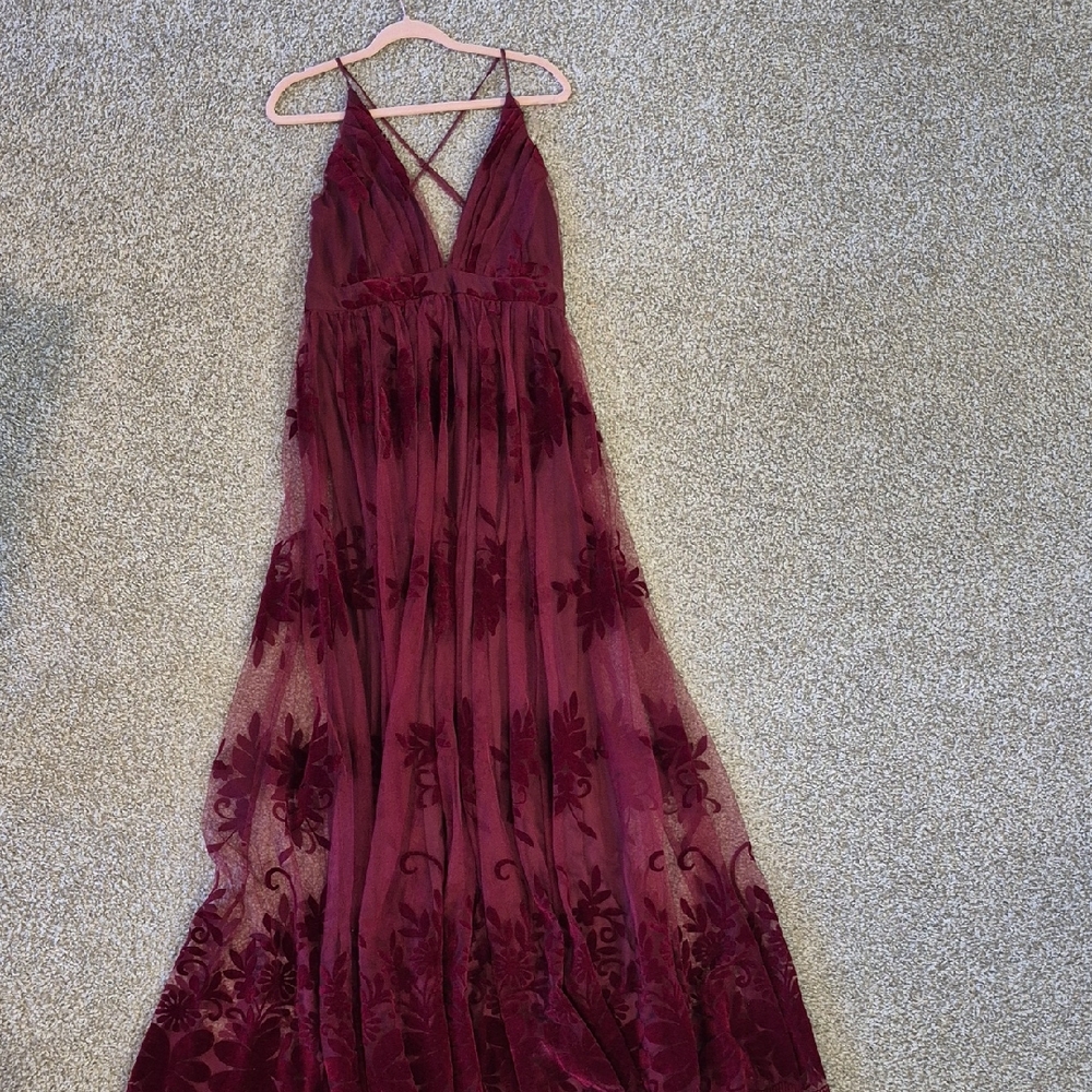 Windsor Burgundy Floral Lace Maxi Dress